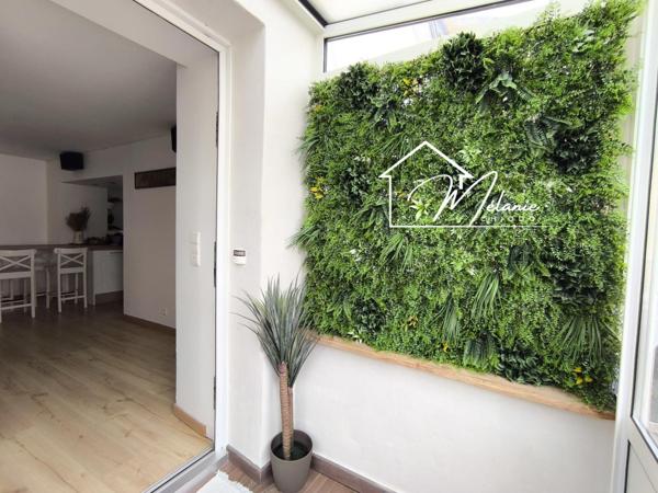 Maison de ville rénovée 4 chambres garage cour terrasse