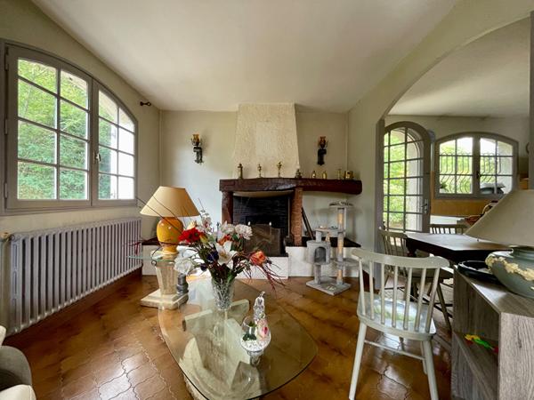 Cadaujac dans un environnement calme maison traditionnelle