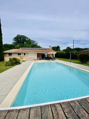 maisonT4 sans travaux 3 garages piscine