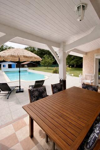 maisonT4 sans travaux 3 garages piscine