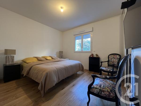 Appartement F3 à vendre  3 pièces - 65 m2 COGOLIN - 83