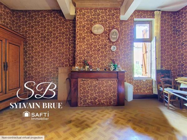 Maison à rénover, ensemble de village avec garage