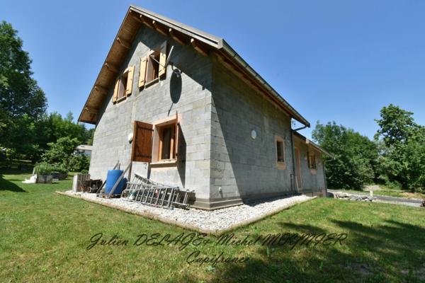 Maison T6 à UBAYE SERRE PONCON (04)