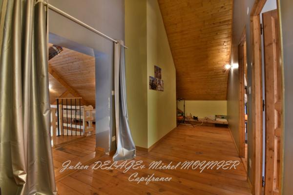 Maison T6 à UBAYE SERRE PONCON (04)