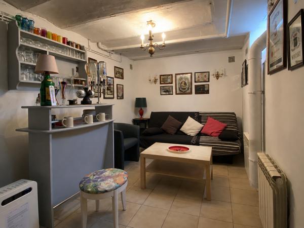 Maison
         5 pièces
        - 70 m² 397 000 € *