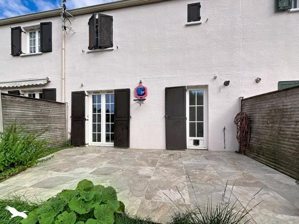 Maison 206 700 € Rochefort 4 p 102 m² DPE D