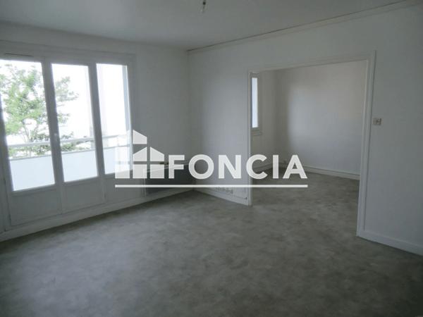 Location Appartement 4 pièces 60.82 m² - 13 RUE EMILE ZOLA Saint Martin D'heres 38400