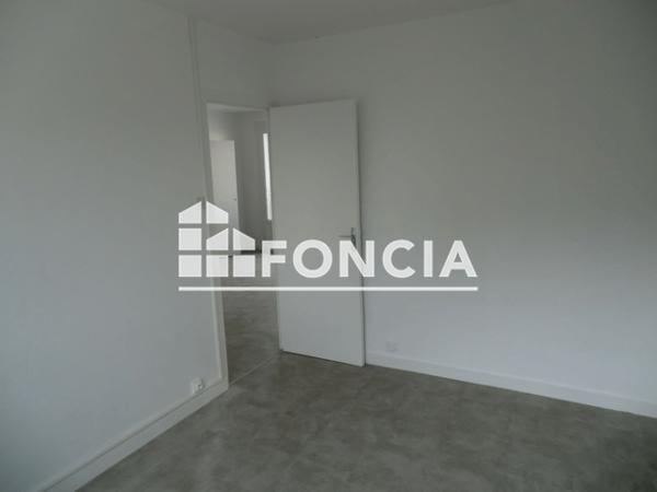 Location Appartement 4 pièces 60.82 m² - 13 RUE EMILE ZOLA Saint Martin D'heres 38400