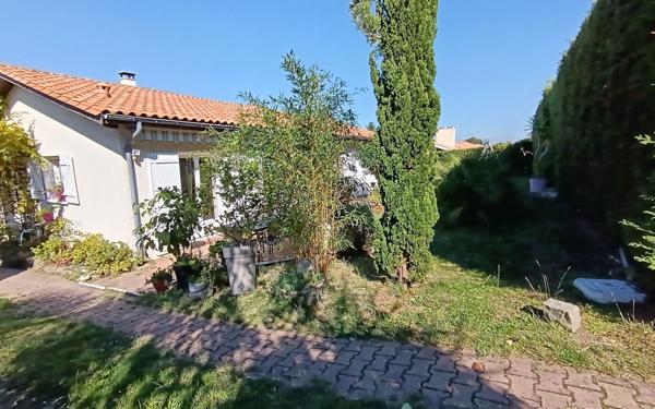 Maison à vendre    5 pièces •  Bassens