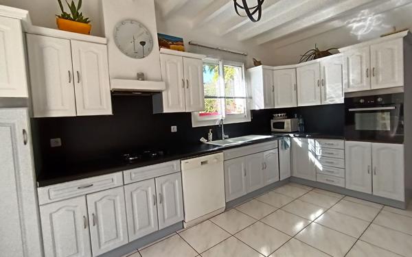 Maison à vendre    5 pièces •  Bassens