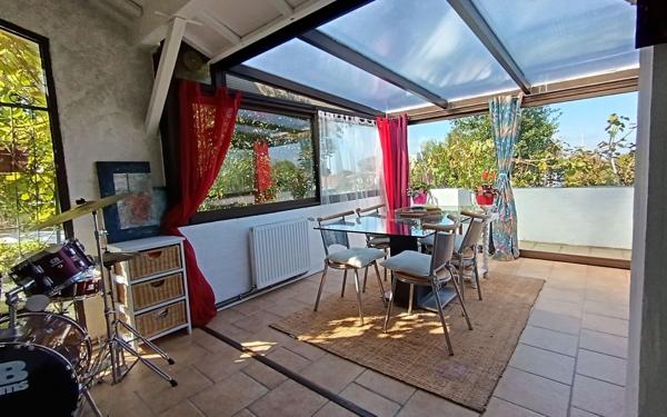 Maison à vendre    5 pièces •  Bassens