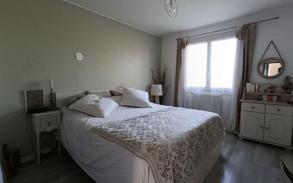 Maison à vendre    5 pièces •  Bassens