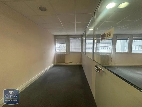 Vente local commercial 156m²