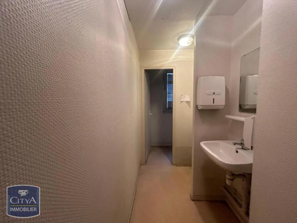 Vente local commercial 156m²