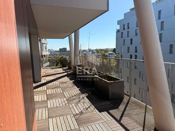 Appartement T5 lumineux avec grande terrasse à louer à La Courrouze, Rennes