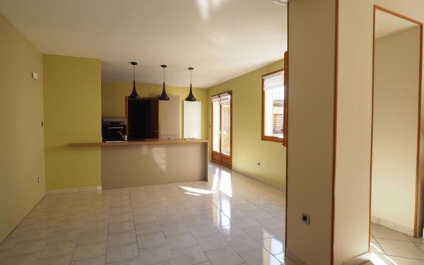 Maison à vendre    6 pièces •  Crécy-sur-Serre