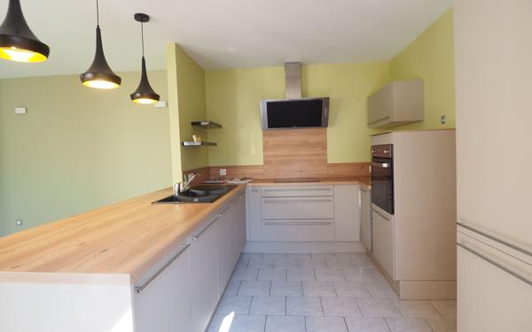 Maison à vendre    6 pièces •  Crécy-sur-Serre