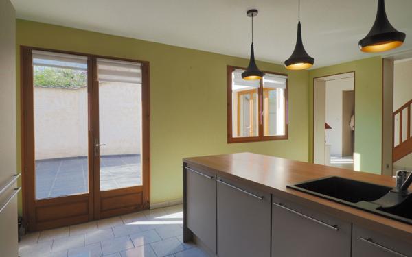 Maison à vendre    6 pièces •  Crécy-sur-Serre