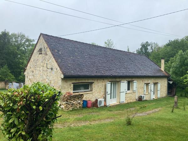 Piscine, dépendance et jardin : tout est réuni !