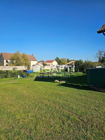 Maison 4 pièces 90m2 de plein pied sur terrain de 10 700m2