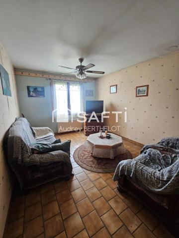 Maison 4 pièces 90m2 de plein pied sur terrain de 10 700m2