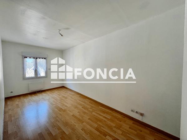 Location Appartement 3 pièces 59.4 m² - 1 RUE DE L'EGLISE Canet D'aude 11200