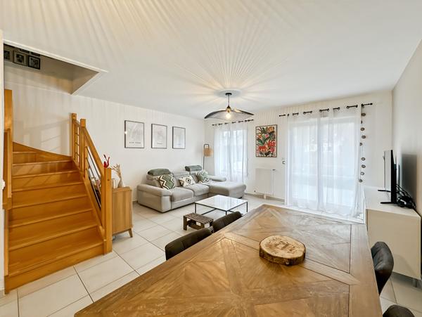 Maison Orgeval 5 pièce(s) 93.79 m2