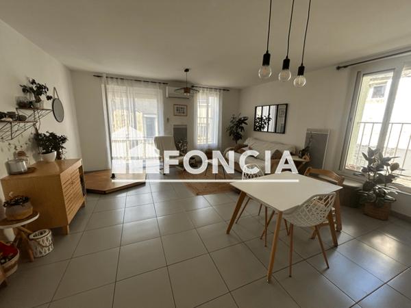 Location Appartement 2 pièces 55.31 m² - 3 RUE DE L'EGLISE Vergeze 30310