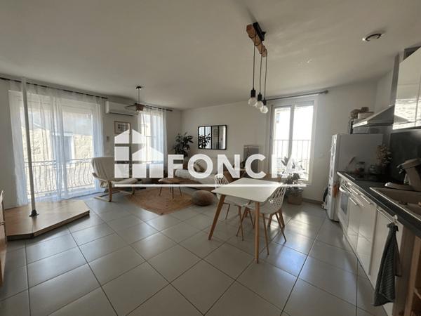Location Appartement 2 pièces 55.31 m² - 3 RUE DE L'EGLISE Vergeze 30310