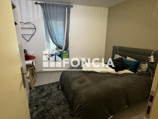 Location Appartement 2 pièces 55.31 m² - 3 RUE DE L'EGLISE Vergeze 30310