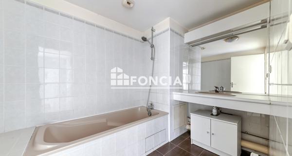 À vendre Appartement 2 pièces 54.79 m² - Bron 69500