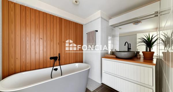 À vendre Appartement 2 pièces 54.79 m² - Bron 69500