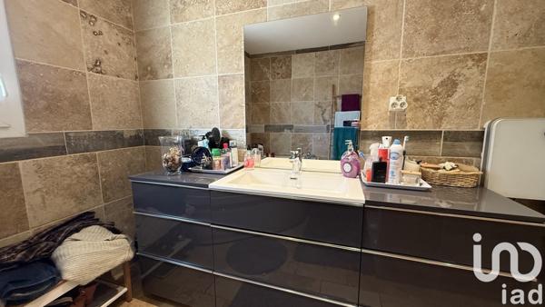 Maison traditionnelle 5 pièces de 140 m² à Bellegarde (30127)