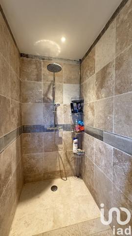 Maison traditionnelle 5 pièces de 140 m² à Bellegarde (30127)