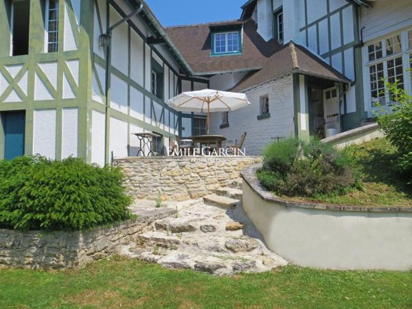 Gouvieux (Oise), propriété anglo-normande à vendre