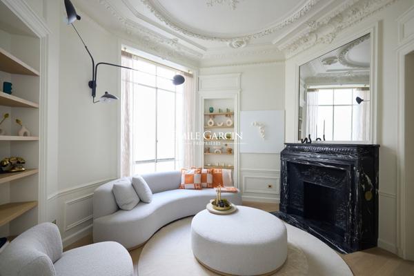 À vendre - Appartement -  Paris 75008 - Triangle d'Or - 5  pièces