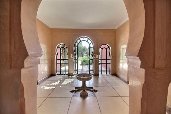 À vendre villa dans le triangle d'or de la palmeraie à Marrakech