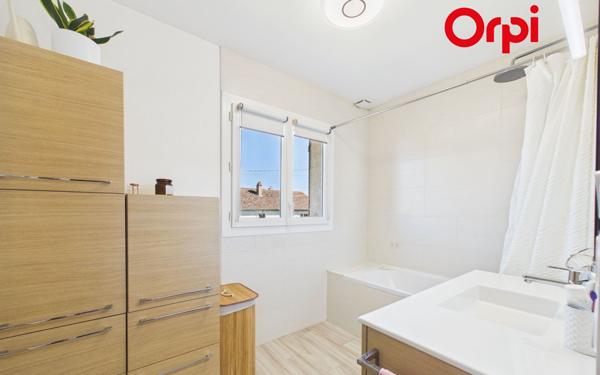 Maison à vendre    4 pièces •  Bernay