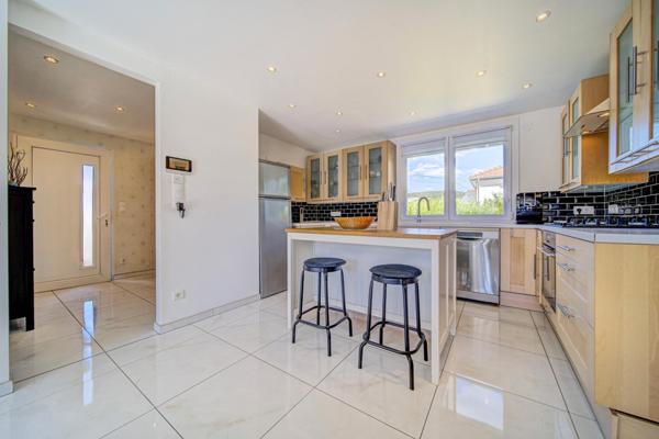 maison plain pied sur sous sol 88 m2