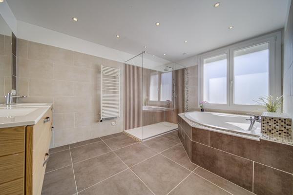 maison plain pied sur sous sol 88 m2