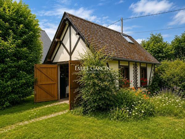 A Vendre - Normandie - Saint Philbert sur Risle - Chaumière Normande - Garage - Jardin