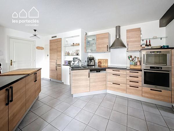 APPARTEMENT A SAISIR SUR OFFRE 3P AVEC GARAGE ET EXTERIEUR