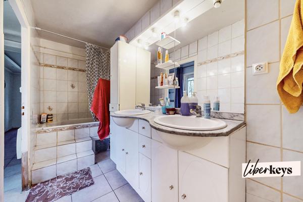 Grande maison familiale à fort potentiel 