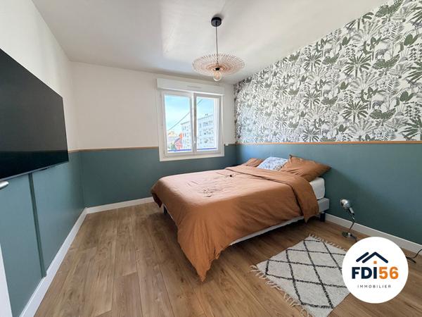 EXCLUSIVITE : A VENDRE APPARTEMENT T3 LUMINEUX 85m² AVEC BALCON, GARAGE ET CAVE , Lorient