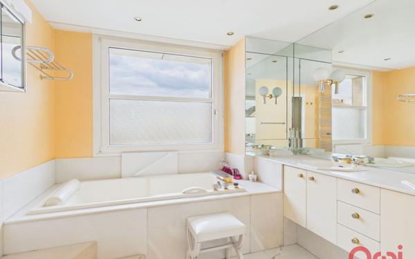 Appartement à vendre    5 pièces • 154 m2 Strasbourg