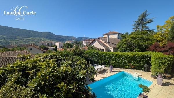 Maison T7 avec piscine