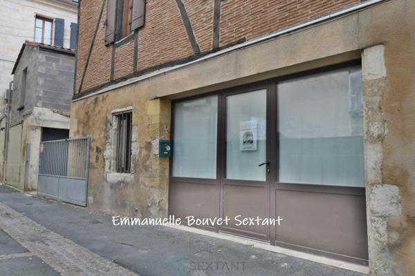 Local commercial Bergerac hyper-centre