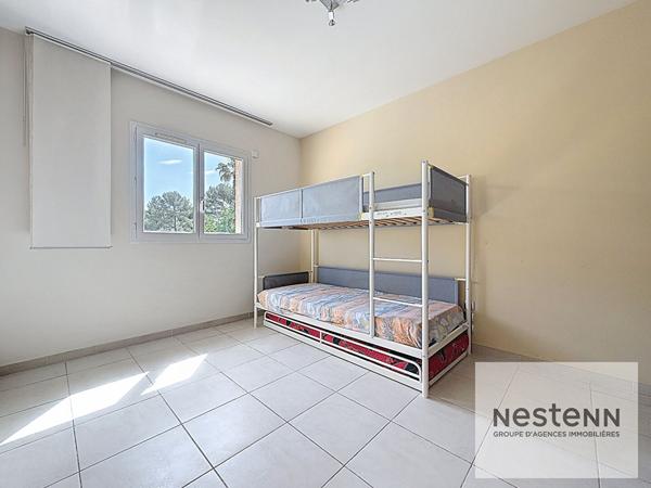 A vendre à Grabels - Maison familiale de 204 m² avec 4 chambres, piscine et nombreuses dépendances sur un terrain 2049 m² proche Montpellier