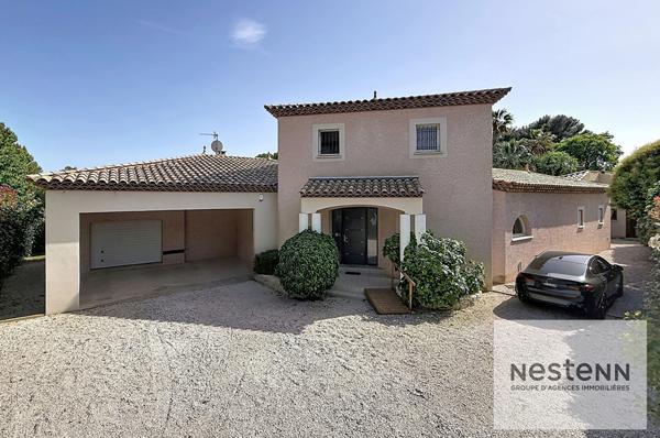 A vendre à Grabels - Maison familiale de 204 m² avec 4 chambres, piscine et nombreuses dépendances sur un terrain 2049 m² proche Montpellier