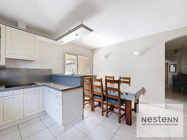 A vendre à Grabels - Maison familiale de 204 m² avec 4 chambres, piscine et nombreuses dépendances sur un terrain 2049 m² proche Montpellier